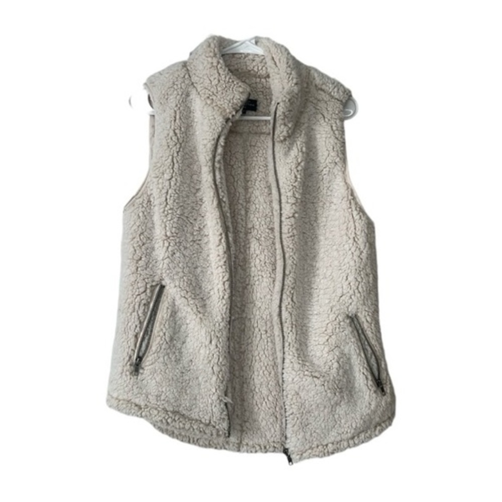Love tree vest